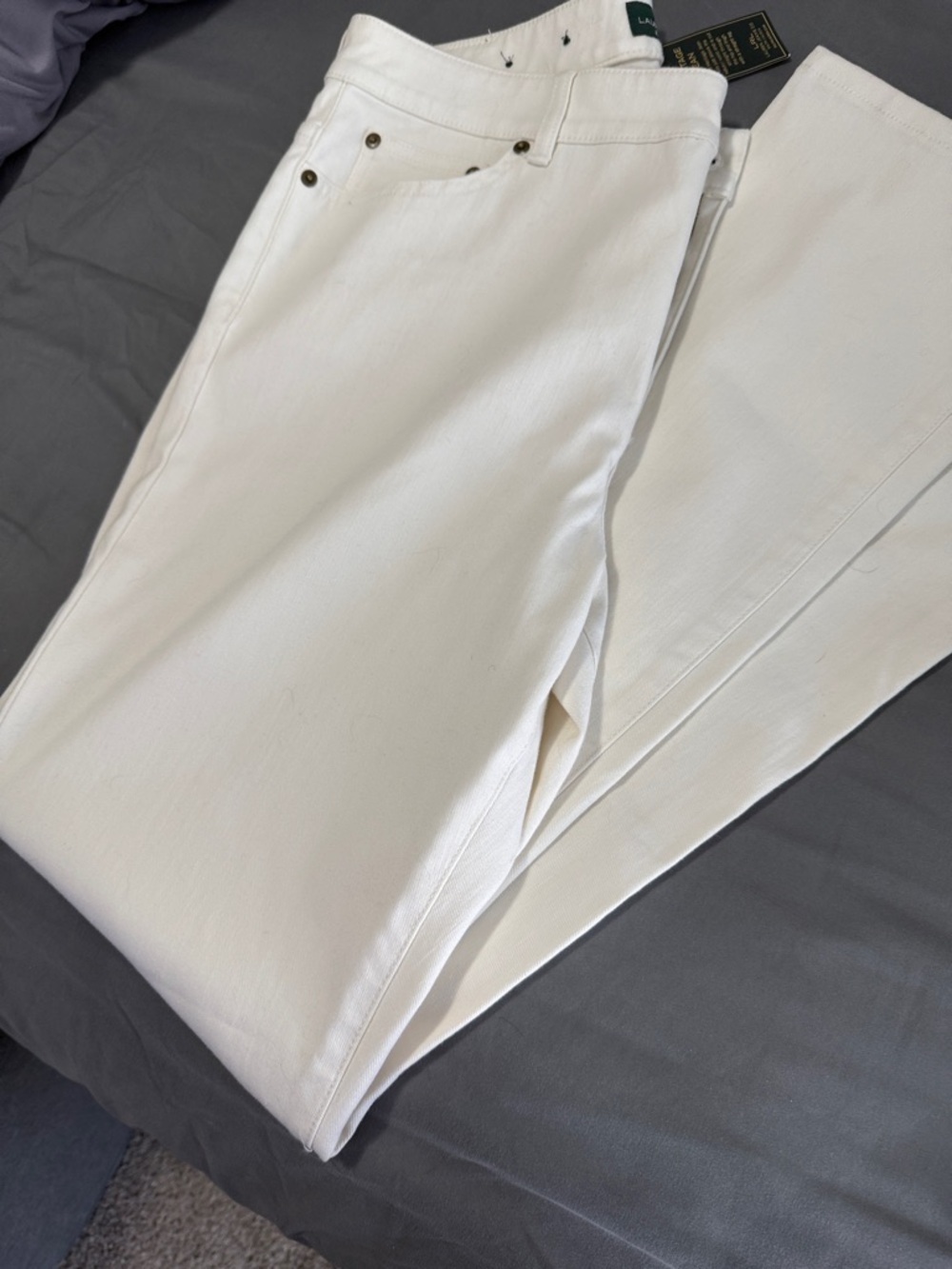 Ralph Lauren White Denim Jeans with Leather Logo Patch - Picture 3 of 3